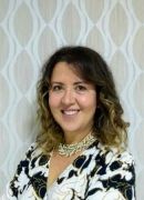 Cl�udia Ferreira Santos